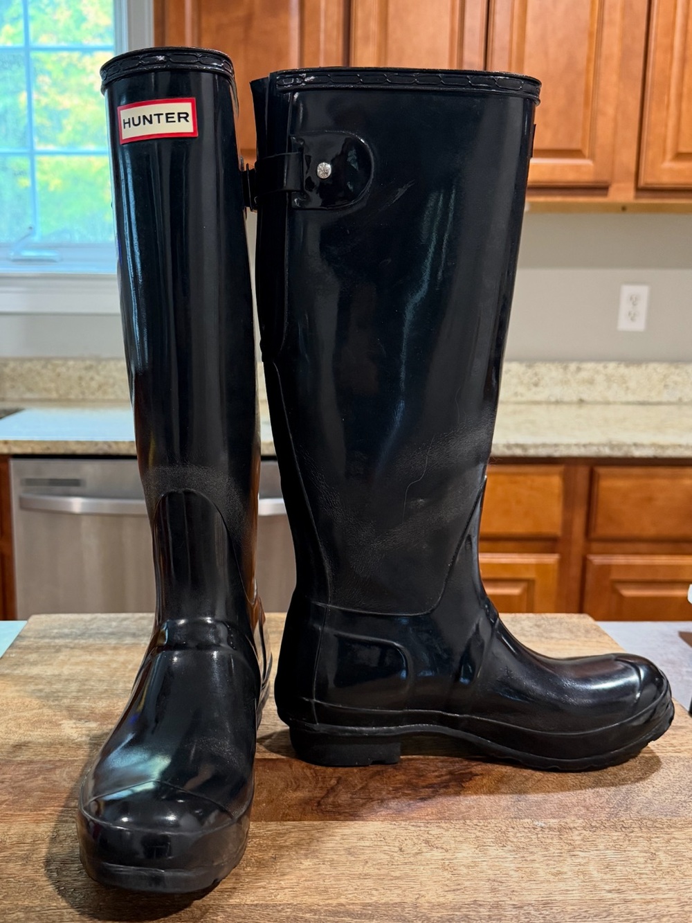 Hunter Women's Tall Gloss Black Rain Boots